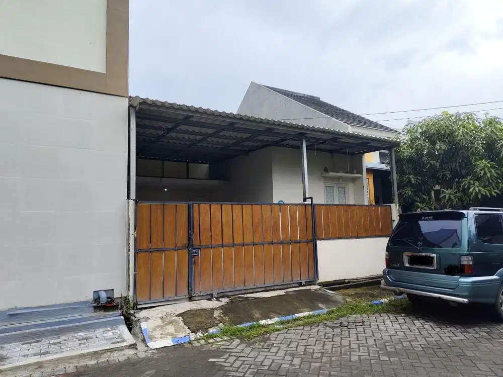Rumah Bagus Siap Huni Strategis Griya Kebraon Surabaya