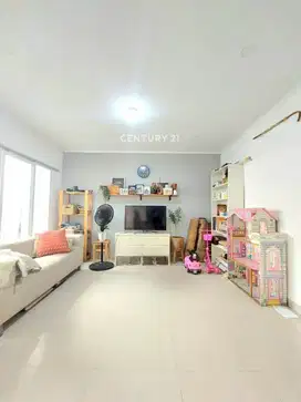 Rumah Dekat Taman Di Bintaro Jaya Sektor 2  6670