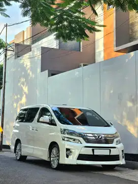 Toyota Vellfire 2013 Bensin