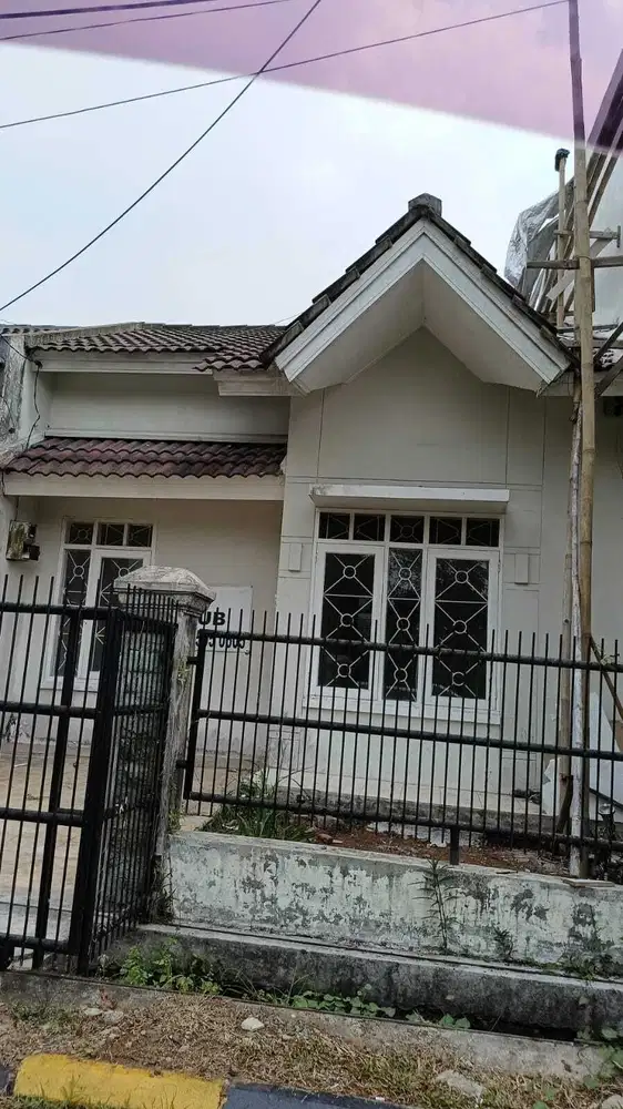 RUMAH MINIMALIS MODERN BAGUS DAN RAPIH DI NUSA LOKA BSD