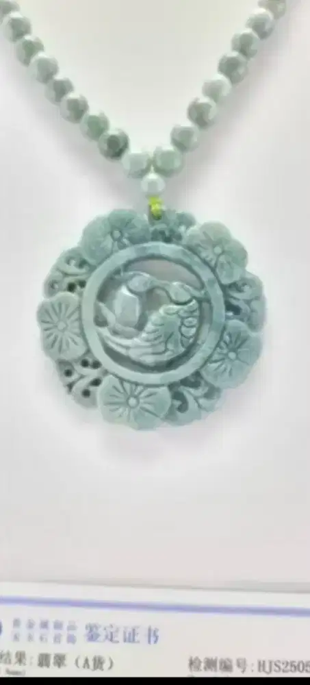 Kalung giok BWJ Guatemala bersertifikat motif 2 burung mandarin DIY