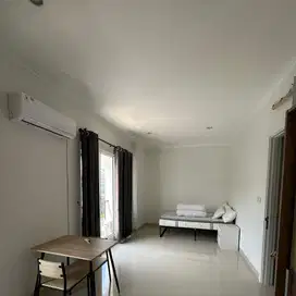 Rumah disewakan cluster beryl timur summarecon