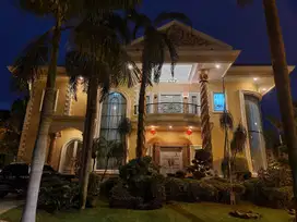 JUAL RUMAH MEWAH SIAP HUNI 2 LANTAI DI TAMAN RESORT MEDITERANIA PIK