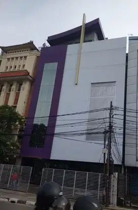 Gedung Kantor 6 Lantai di jakpus