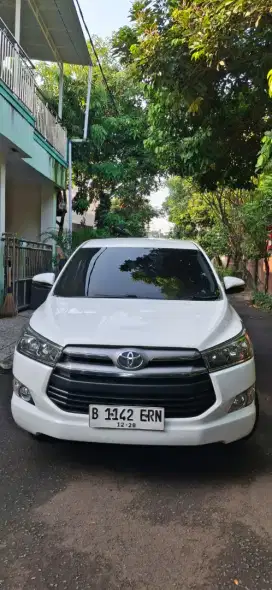 Dijual TOYOTA Innova Reborn G a/t bensin