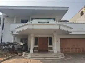 Rumah danau Sunter selatan bisa u/cafe,resto, klinik