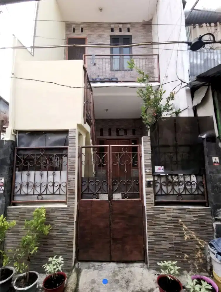 Rumah Ex Kosan Di Kramat Kwitang-Akses Jalan Motor-Bebas Banjir