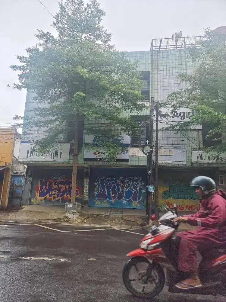 Ruko di jalan utama Pungkur disewakan