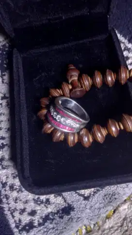 Dijual cincin perak batu ruby