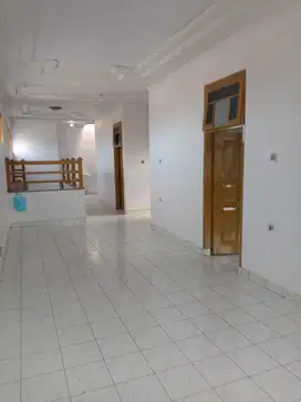 Disewakan Ruko 2,5 Lantai Mainroad Jl. Kolmas Cimahi Utara