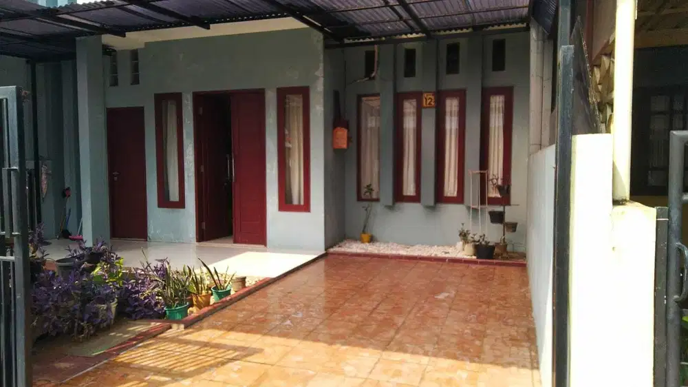 Dijual rumah di sektor 4 bintaro tangerang selatan