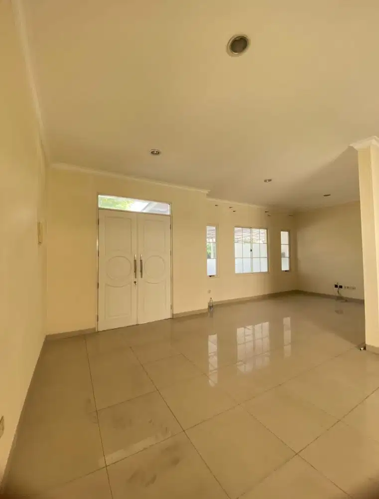 Rumah green Lake city lt. 160, kt. 3, tangerang