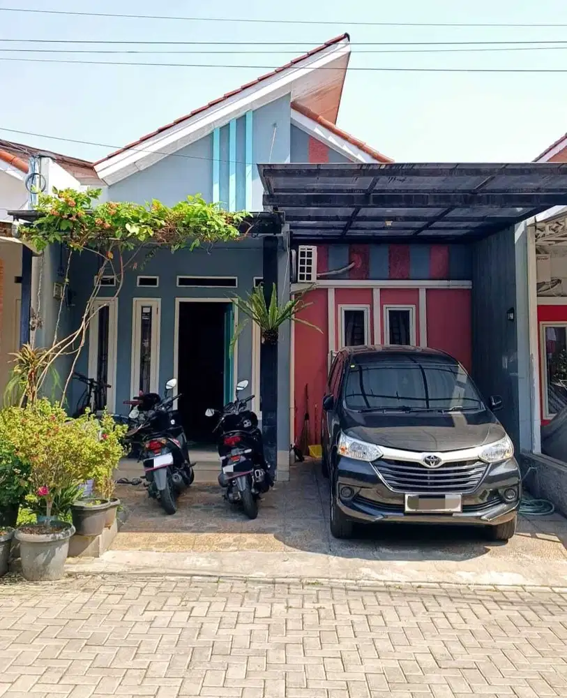 RUMAH DLM CLUSTER ADA SECURITY BISA KPR STRATEGIS DI CIJANTUNG JAKTIM