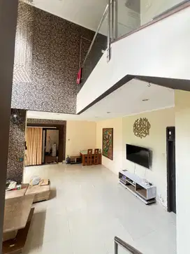 Disewakan Rumah Nyaman & Asri di Batununggal