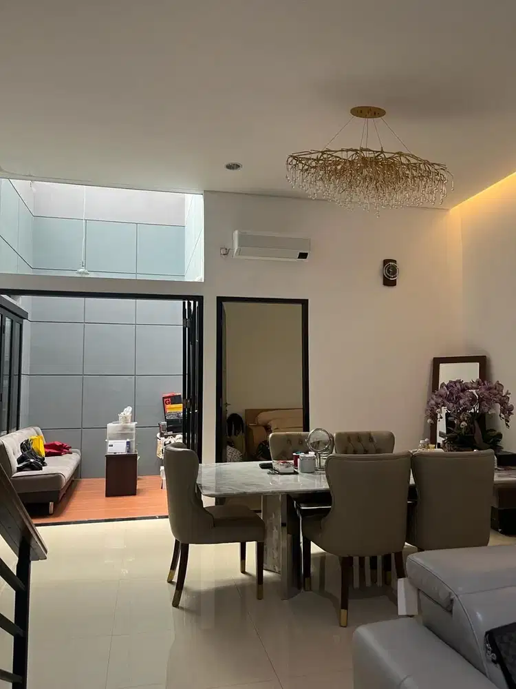 Murah  Rumah lux komplek elit singgasana pradana bandung