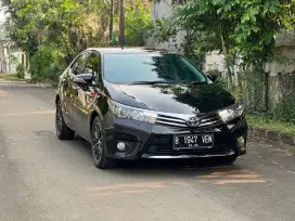 Toyota Corolla Altis 1.8 V AT 2015 Hitam Metalik
