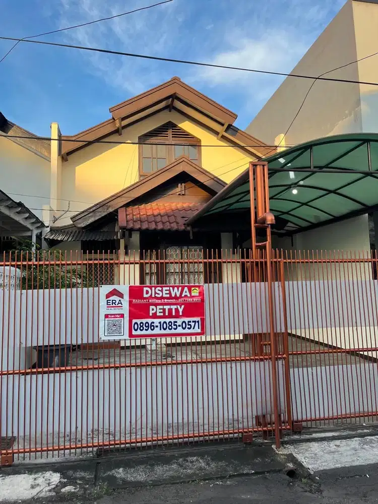 Disewa rumah Sektor 2  Bintaro Tangerang Selatan