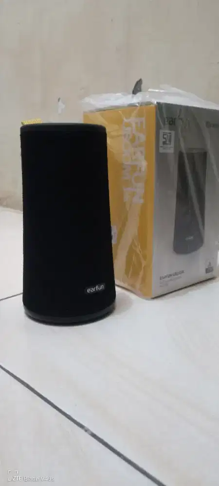 Speaker Earfun uboom 360