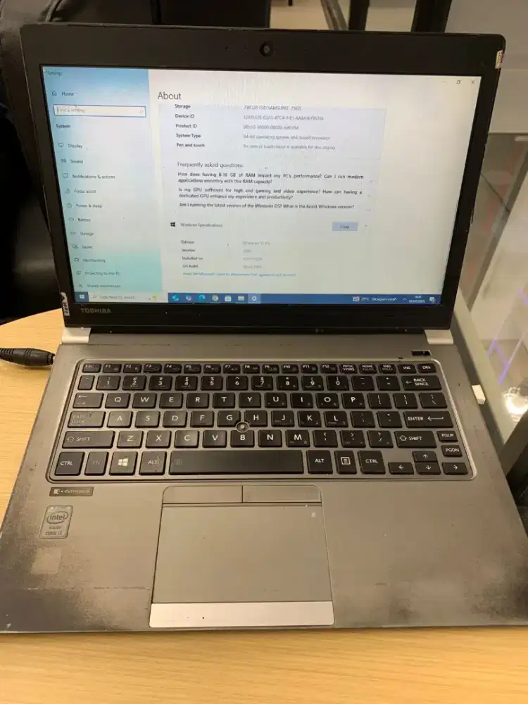DIJUAL LAPTOP TOSHIBA SECOND