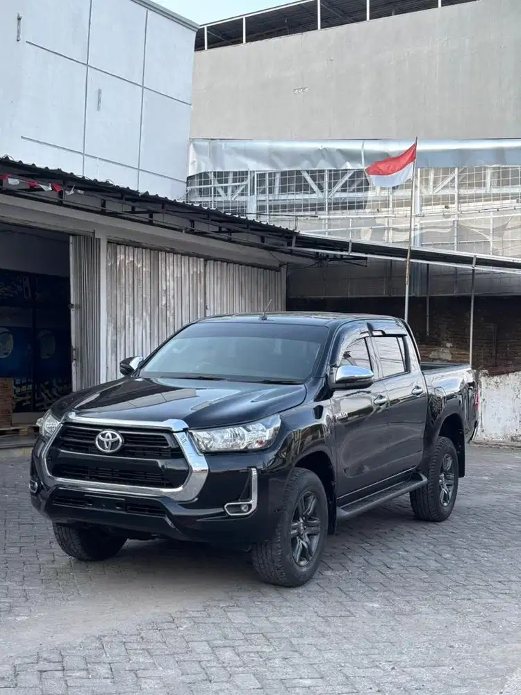 TOYOTA HILUX D-CAB G 2.4 M/T