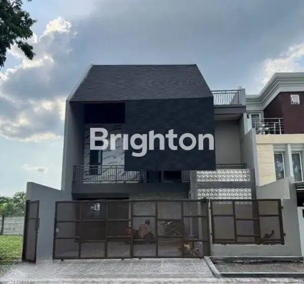Rumah Pakuwon City San Antonio LT 180m2 Baru Surabaya Timur
