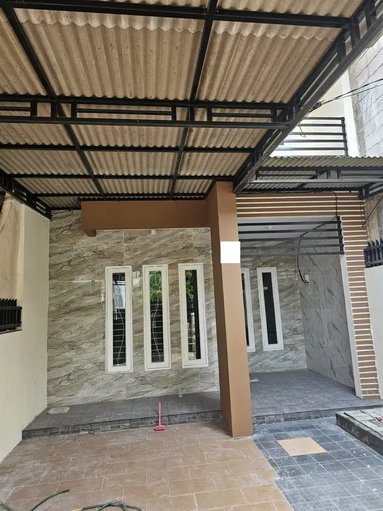 Dijual Rumah 2 Lantai di Taman Royal 1, Tangerang