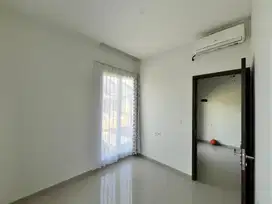 Rumah di Fortune Garden Graha Raya Tangerang, Posisi Hoek, Bagus, Baru