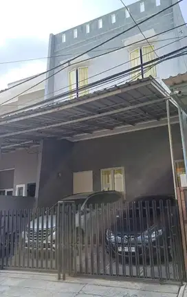 Jual Cepat! Rumah Minimalis 2,5 Lantai di Belakang MKG – 6x15