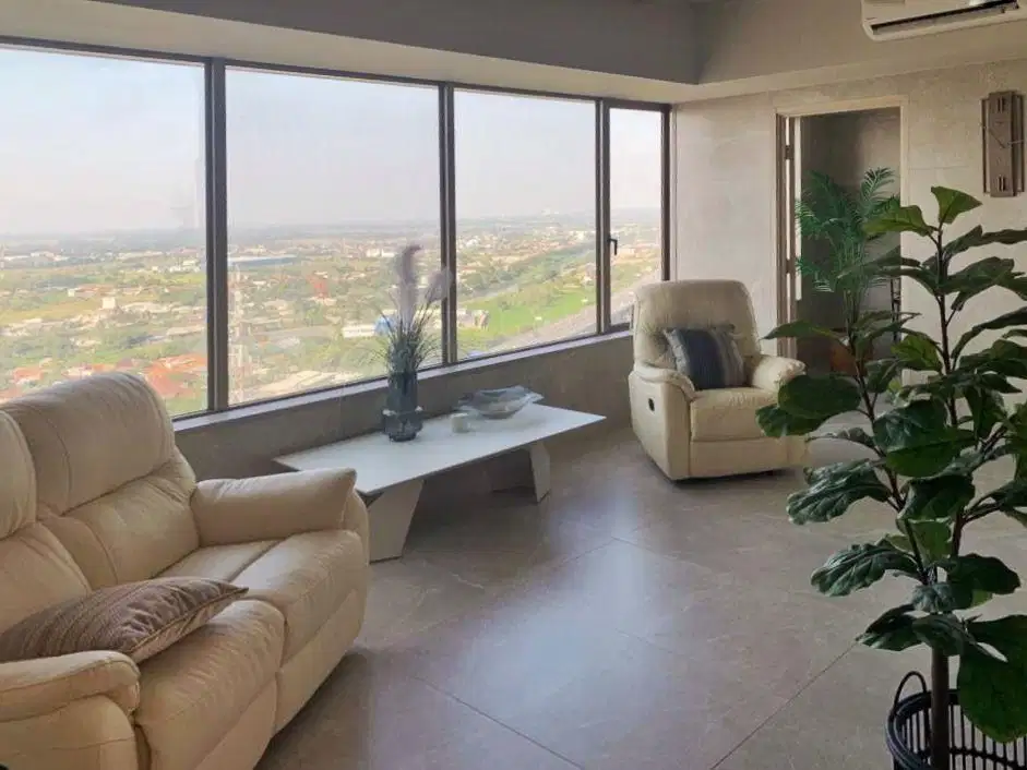 Jual Apt Hoek Orange County 2BR Furnished Bagus