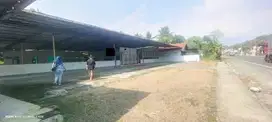 DISEWAKAN TANAH BANGUNAN SERBAGUNA/SEMI GUDANG, JALAN NASIONAL BUNTU