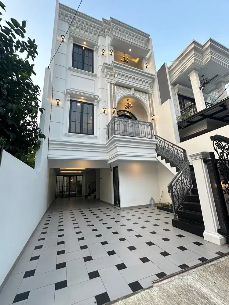 Dijual Murah Rumah Classic di Komplek Kav DKI Jagakarsa Jakarta Selata