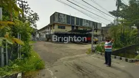 EX PABRIK di RAYA BRIGJEND KATAMSO WARU dkt a yani juanda rungkut sier