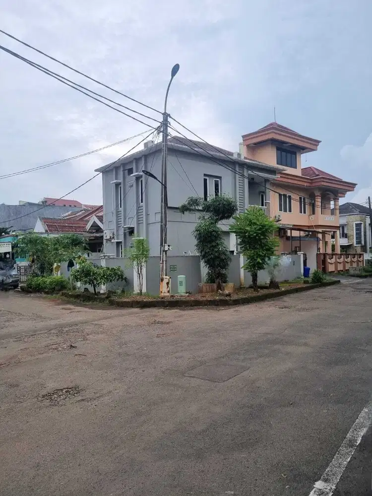 Di jual cepat rumah gading serpong sektor satu C  tangerang apaadanya