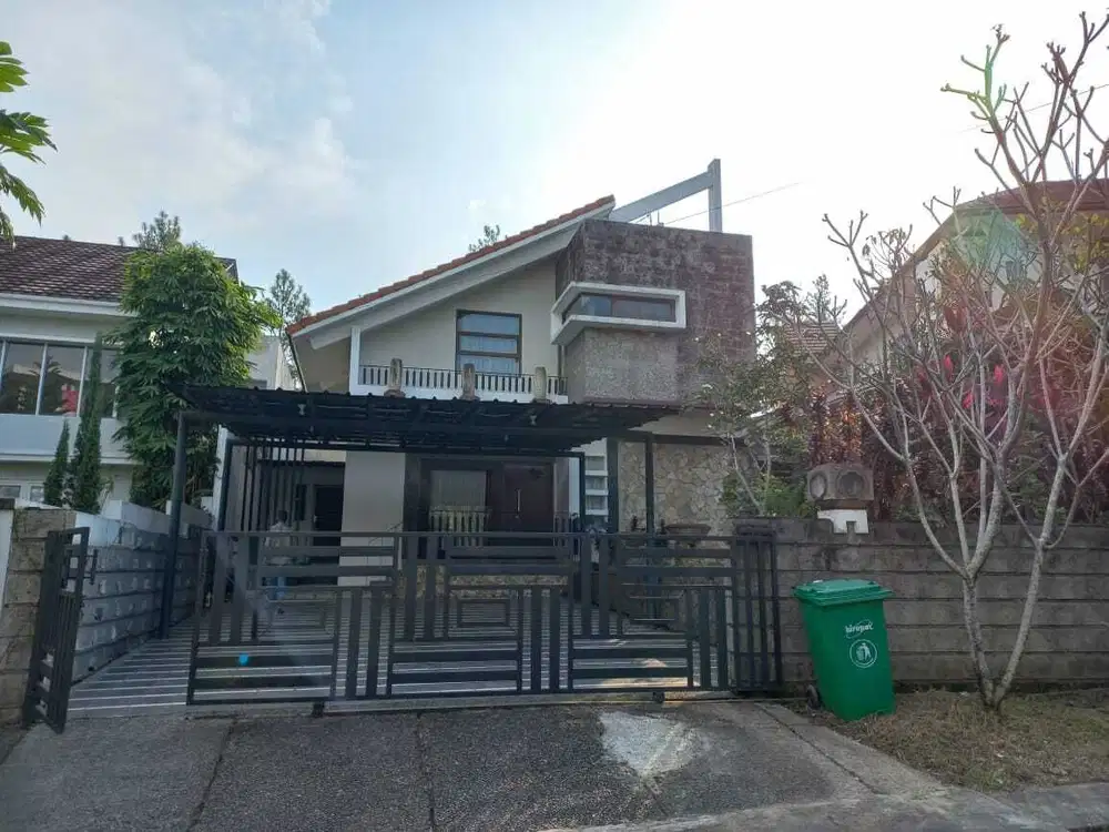 Dijual Rumah Mewah Furnished di Sentul City – 4M Nego