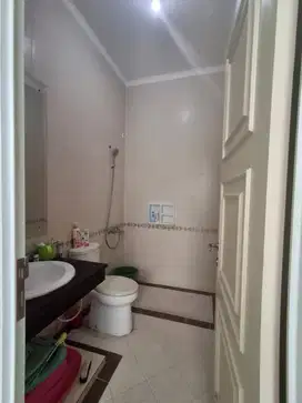 Rumah Siap Huni di Perumahan Royal Residence Jakarta Timur