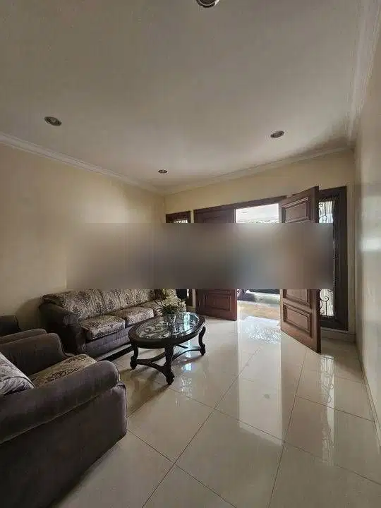 Di Jual Rumah Mewah Dan Elegan di Perumahan Modernland Tangerang.