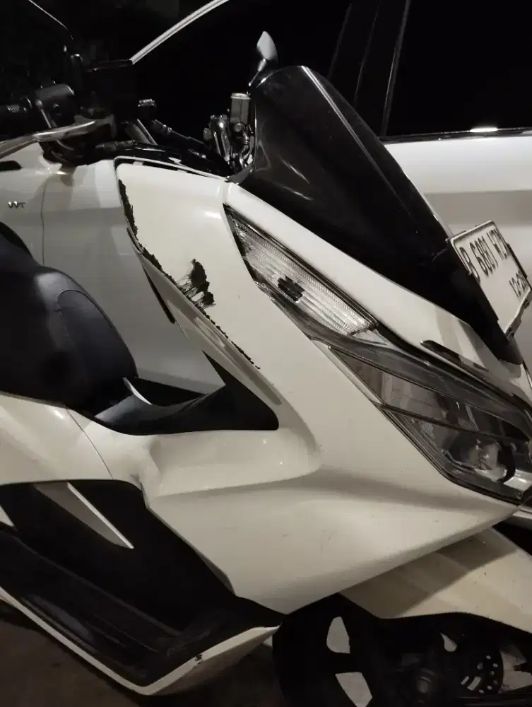 Body PCX 150 Putih