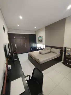 Rumah Wisma Mukti Klampis Indah Bangunan Kokoh Dan Terawat
