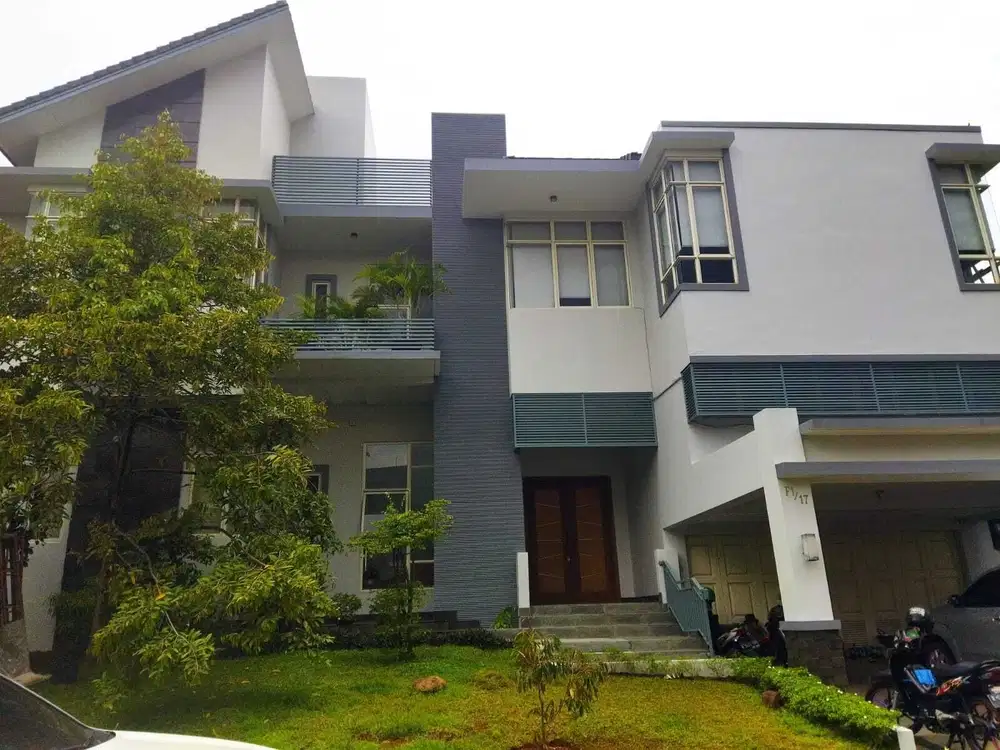 Hidup Damai di Pinggir Danau BSD – Rumah Mewah Telaga Golf Bsd