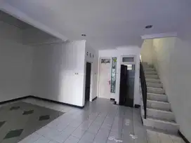 BAGUSS Rumah Hitung Tanah BISA NEGO Daerah Manyar