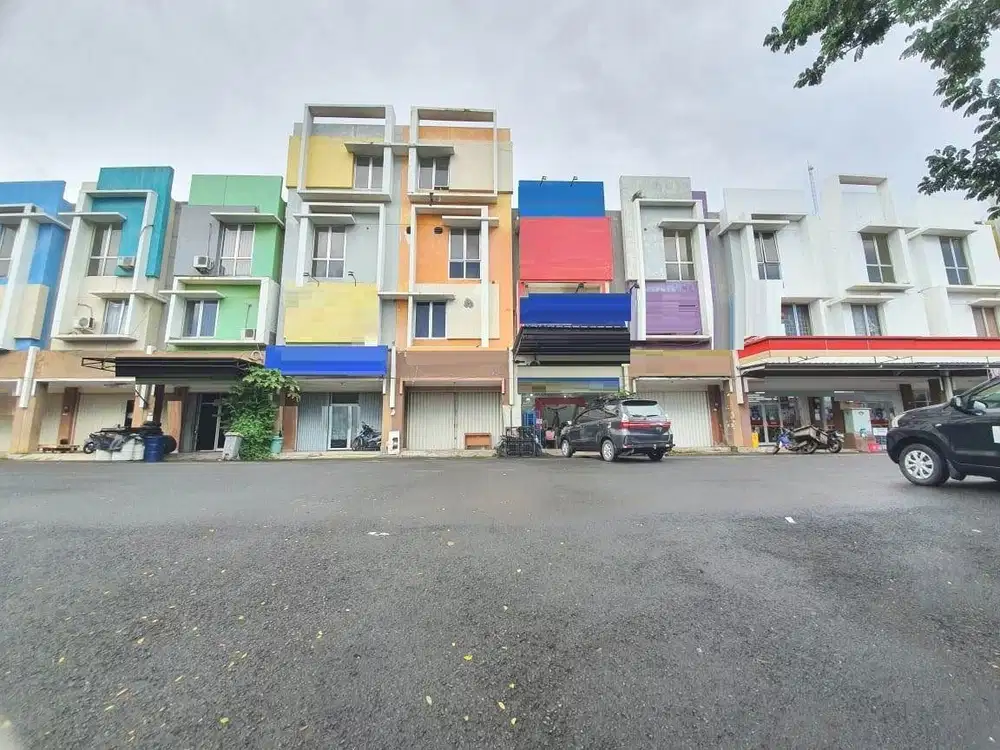 Ruko gandeng asia tropis 4 lt siap pakai luas 5x12 60m2 HI Harapan Ind