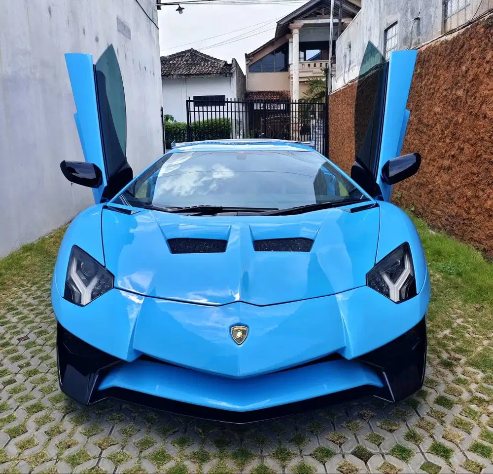 LAMBORGHINI AVENTADOR SECOND RASA BARU 10 RB KM