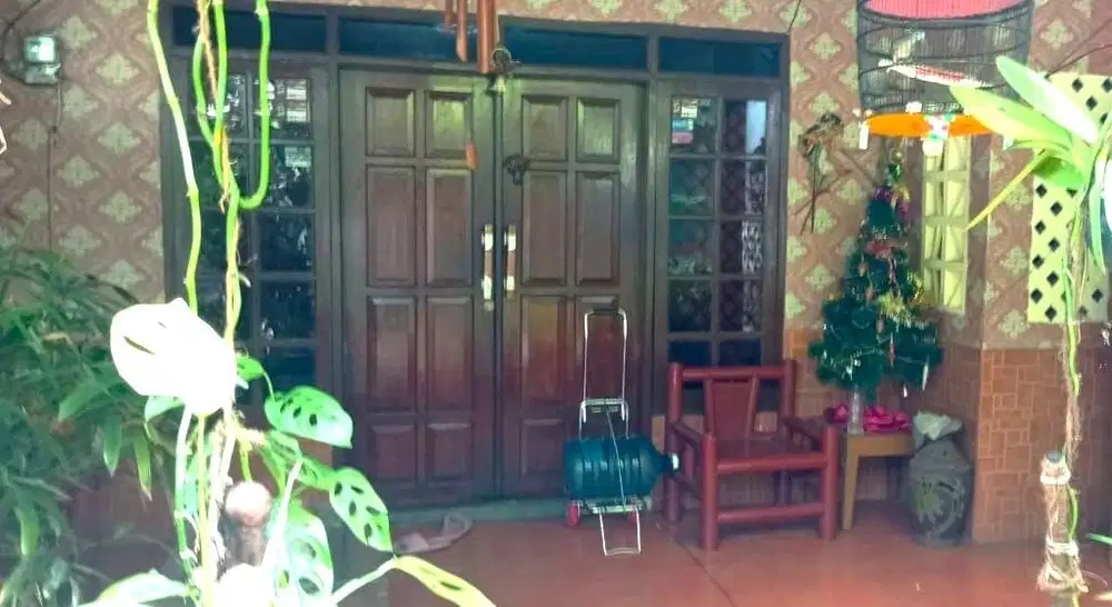 Jual rumah hitung tanah di Kebagusan Jakarta Selatan strategis .