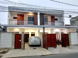 2 Rumah cantik putih baru sekali