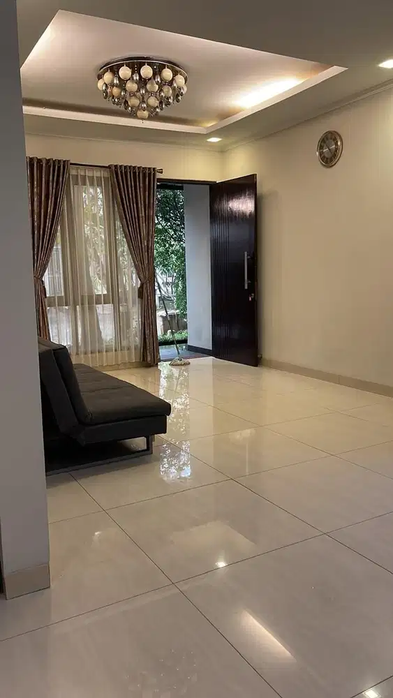 Dijual cepat   Rumah Bagus di cluster Foresta BSD
