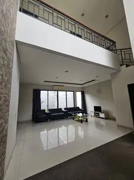 Dijual Cepat Rumah Siap Huni, At Cluster Mayfield Green Wich Bsd
