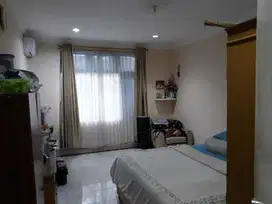 Dijual - Rumah villa melati mas