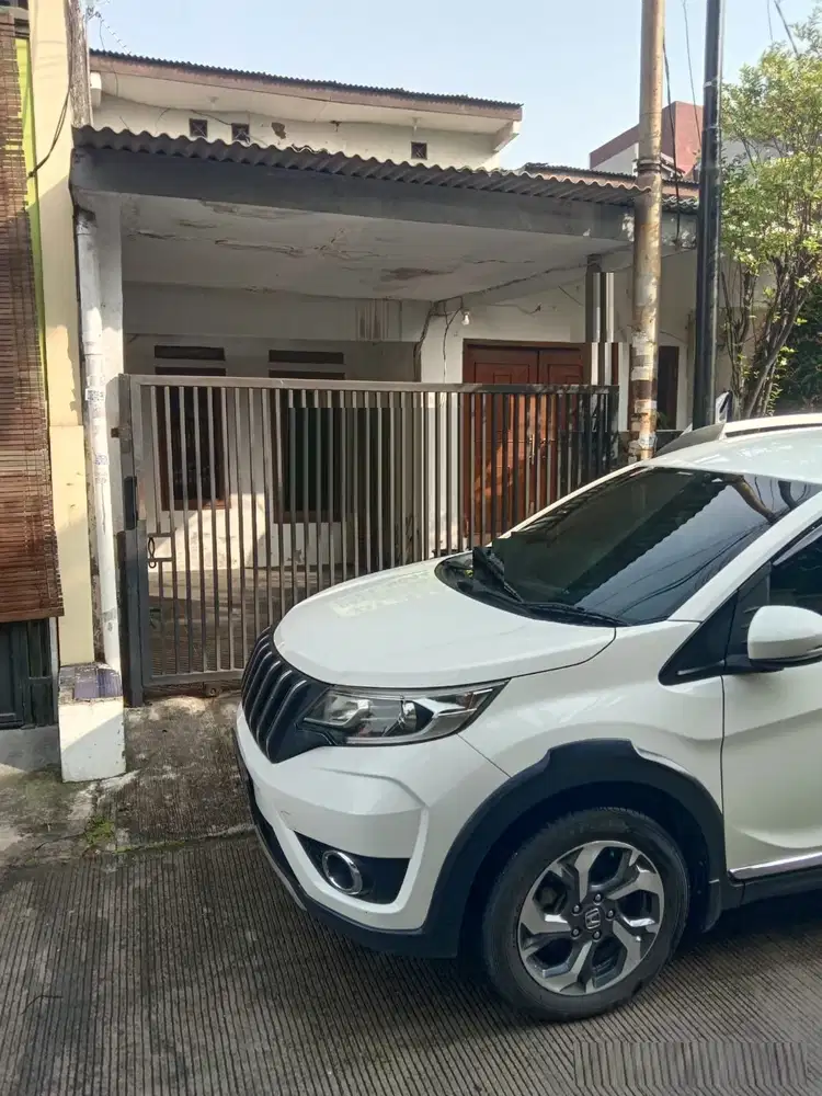 Rumah 2 lantai dan luas 99m2 type 4KT, Kelapa Gading Jakarta Utara
