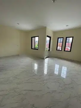 Rumah dijual di Alam Sutera 2 Lantai 3+1 Kamar