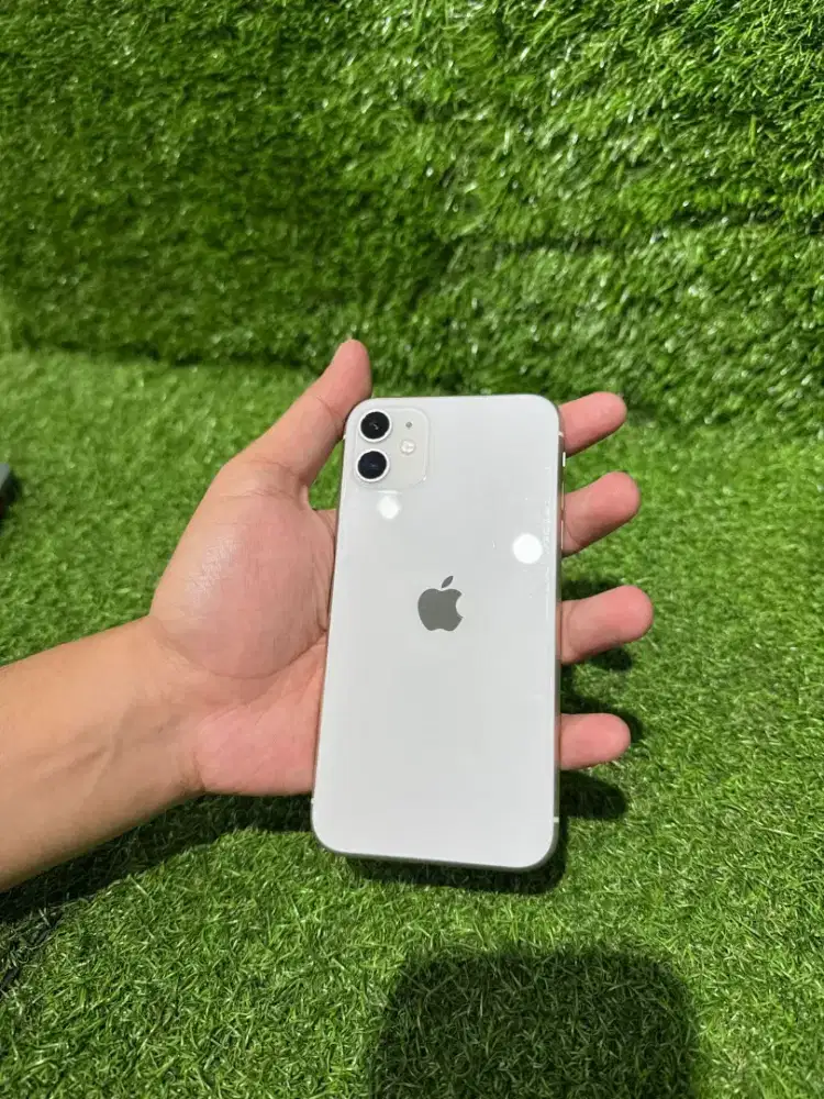 JUAL CEPAT !!!Iphone 11 64GB
